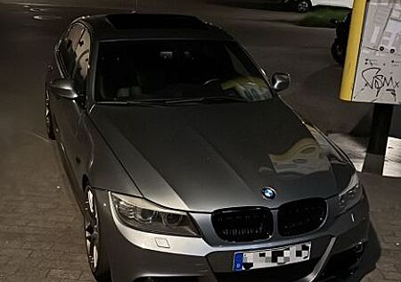 BMW 335i xDrive - LCI