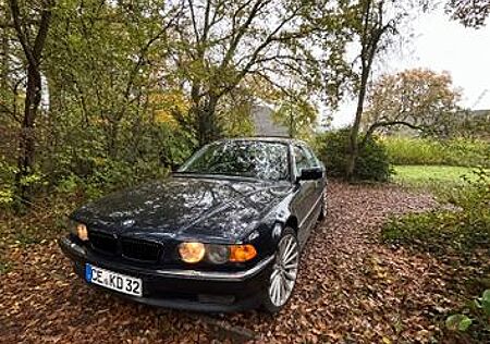 BMW 728i Auto
