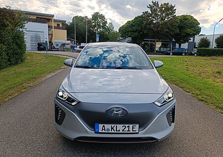 Hyundai Ioniq ELEKTRO Premium SELBSLENKENDE SYSTEM