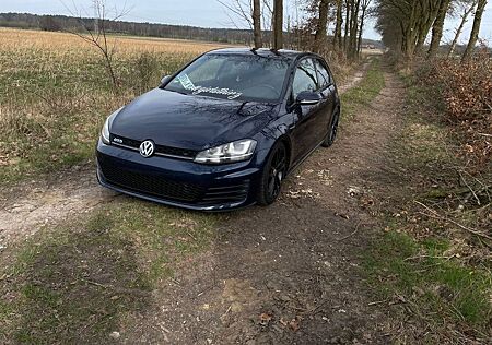 VW Golf Volkswagen 2.0 TDI BMT GTD