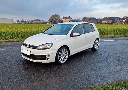 VW Golf Volkswagen 2.0 TDI DSG GTD GTD*2.Hand*Navi*SHZ*PDC*TEM