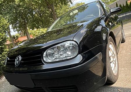 VW Golf Volkswagen 1.4 16V auf Original BBS-Felgen