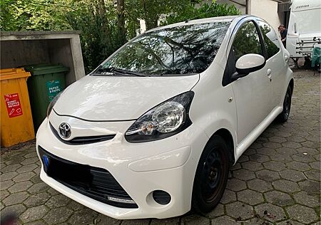 Toyota Aygo (X) Aygo (X) 1,0-l-VVT-i Cool Cool