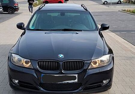 BMW 330d Touring -