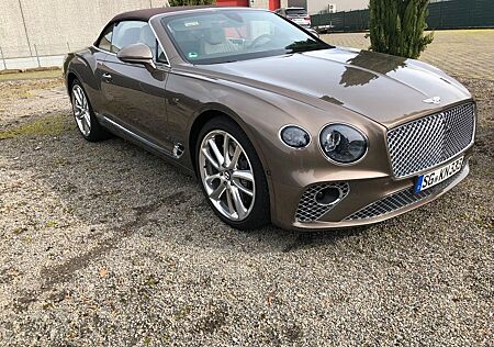 Bentley Continental GTC V8