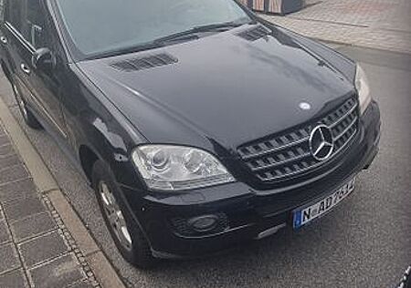 Mercedes-Benz ML 280 CDI 4MATIC -