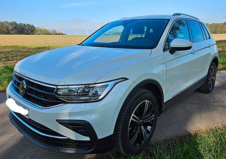 VW Tiguan Volkswagen 1.5 TSI OPF 96kW MOVE, Oryxweiss, AHK