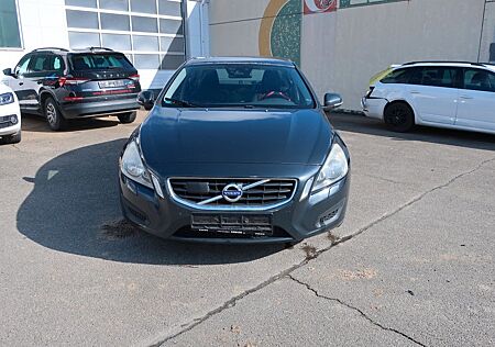 Volvo S60 Lim. Momentum HAGELSCHADEN