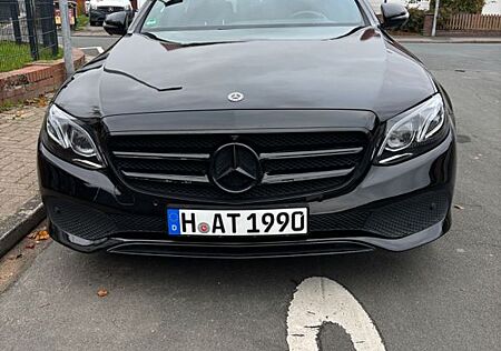 Mercedes-Benz E 350 d T 360 Kamera , Pano, widescreen 19 AMG