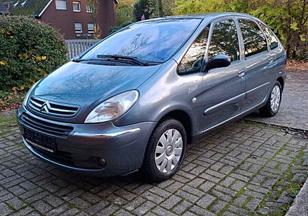 Citroën Xsara Picasso 1.6 16V Exclusive TÜV NEU 2 JAHRE