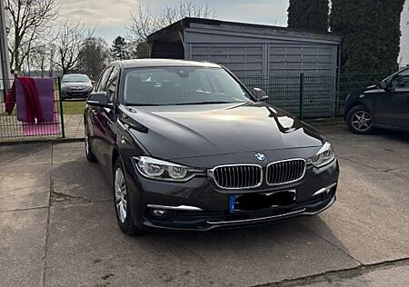 BMW 320d A Luxury Line