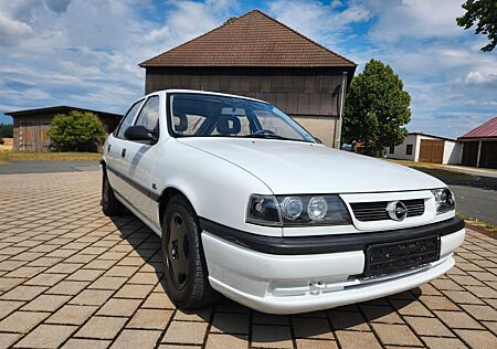 Opel Vectra A CC 2000 C2.0XE
