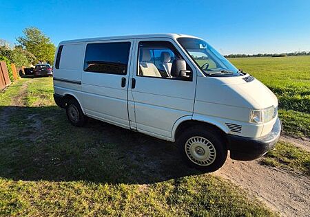 VW T4 Volkswagen Transporter 2,5l TDI TÜV + Zahnriehmen neu