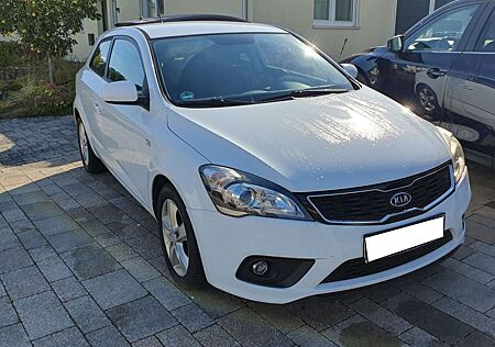 Kia Pro_ceed ProCeed 1.6 TÜV/Reifen/Bremsen NEU