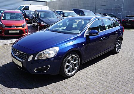 Volvo V60 Kombi 1.6 Ocean Race°Navi°Leder°PDC°Sitzhz°