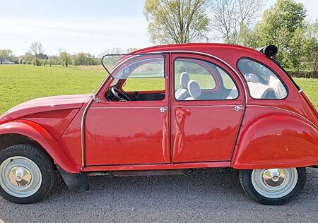 Citroën 2 CV TÜV NEU