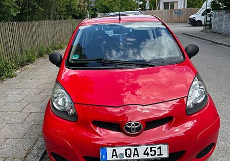 Toyota Aygo (X) Aygo (X) 1,0-l-VVT-i -
