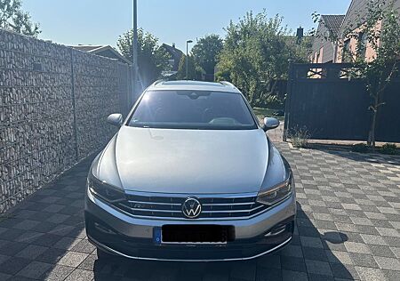VW Passat Variant Volkswagen 2.0 TDI SCR 176kW DSG 4MOT El...