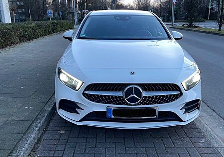 Mercedes-Benz A 180 d DCT /AMG LINE