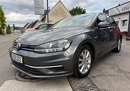 VW Golf Volkswagen VII Lim. IQ.DRIVE BlueMotion NAVI APP ALU