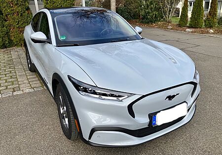 Ford Mustang Mach-E Emotor Extended Range 216kW, ...