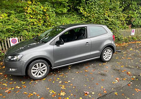 VW Polo Volkswagen 1.6 TDI BlueMotion Technology Highline ...