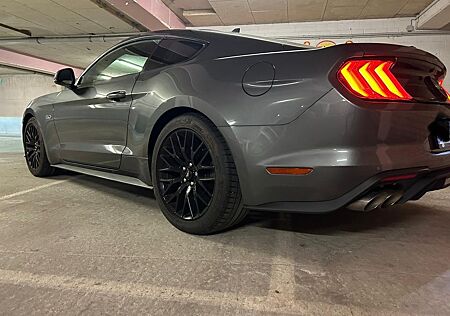 Ford Mustang 5.0 Ti-VCT V8 GT GT