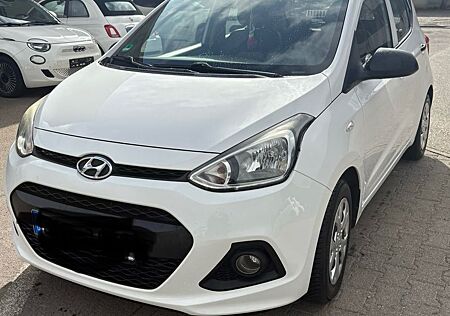 Hyundai i10 1.0 -