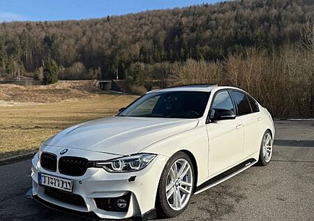 BMW 330i X-Drive M-Performance