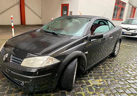 Renault Megane Coupé-Cabriolet Conf. Dynamique 2.0 1...