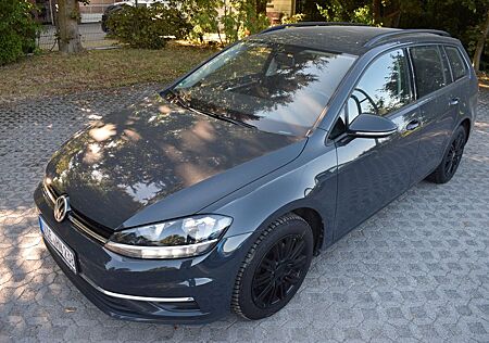 VW Golf Volkswagen 1.6 TDI SCR Comfortline Variant Comfortline