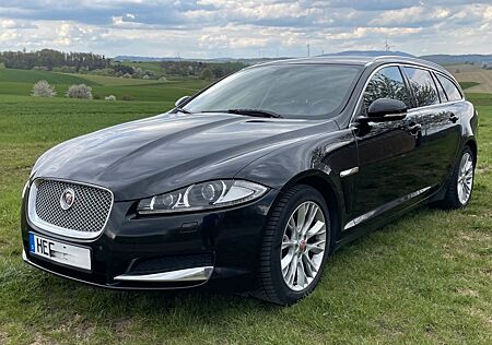 Jaguar XF 3.0 L V6 Diesel Sportbrake -