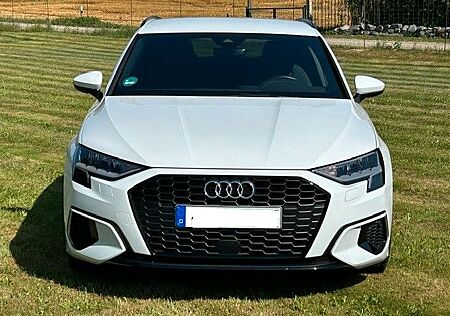 Audi A3 30 TFSI S tronic advanced Sportback LED AHK