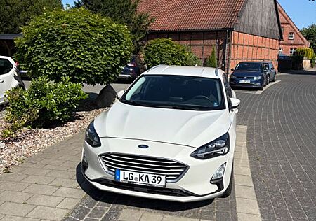 Ford Focus 1,0 EcoBoost 74kW Cool & Connect Turni...