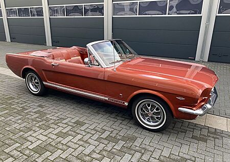Ford Mustang GT Cabrio, echter GT, Top-Ausstattung!
