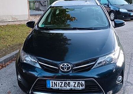 Toyota Auris Touring Sports Touring Sports 2,0-l-D-...