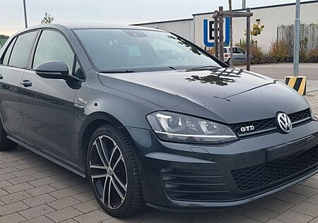 VW Golf Volkswagen 7 GTD NAVI,Kam,Euro6,Top,lesen!