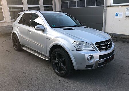 Mercedes-Benz ML 63 AMG 4MATIC AMG