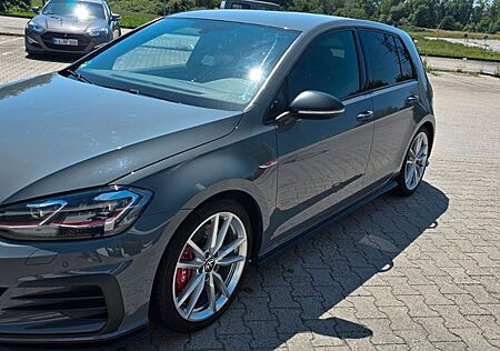VW Golf Volkswagen 2.0 TSI 213kW OPF DSG GTI TCR