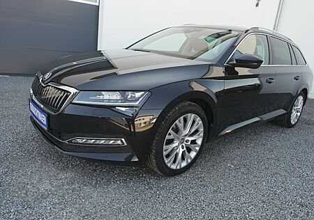 Skoda Superb Combi 2.0 TDI Style*Navi*Pano*DSG*LED