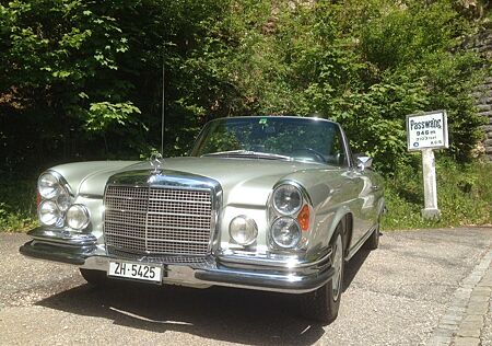 Mercedes-Benz 280 gebraucht kaufen Mercedes-Benz 280 SE 3.5 Cabrio Silberpfeil (CH)