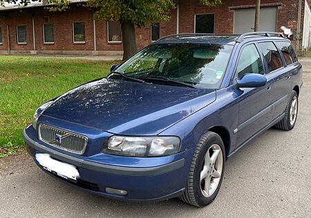 Volvo V70 gebraucht kaufen Volvo V70 2.4 T Comfort