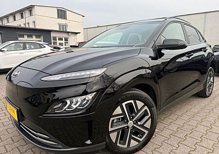 Hyundai Kona Prime Elektro 64kWh|SOH97%|ServiceNeu|Leder