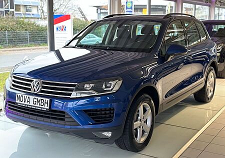 VW Touareg Volkswagen 3.0 V6 TDI*AHK*1.HAND*S-HEFT*TÜV NEU*NAV