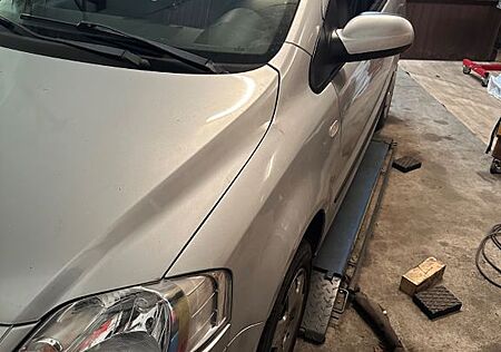 VW Fox Volkswagen 1,2 Standard neue Kupplung+Öl-Wechsel