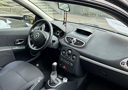 Renault Clio Panorama-Dach,AUX, Kurvenlicht, Klima