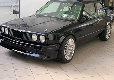 BMW 325 E30 Rennwagen DMSG-Wagenpass. Tausch möglich