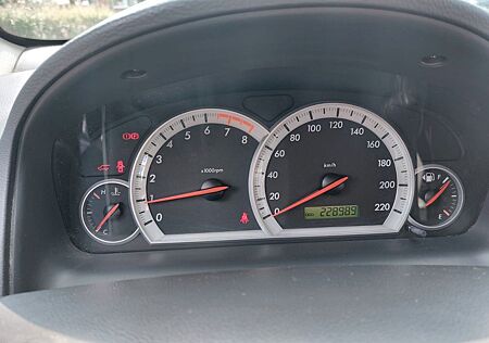 Chevrolet Captiva 2.4 LS 2WD 5-Sitzer LS