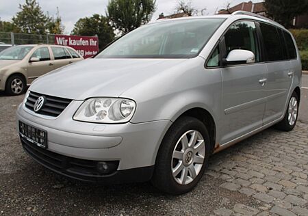 VW Touran Volkswagen Highline