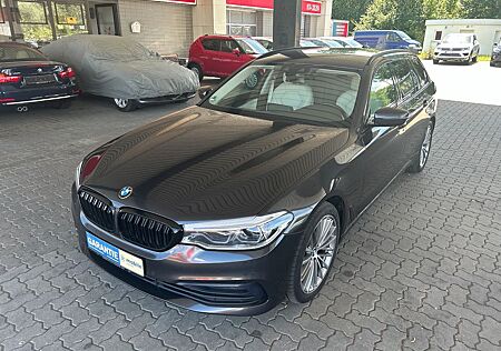 BMW 520 5 Touring d Sport Line-Navi-Leder-LED-SHZ-